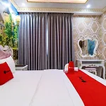 Reddoorz Premium @ Cao Thang Street