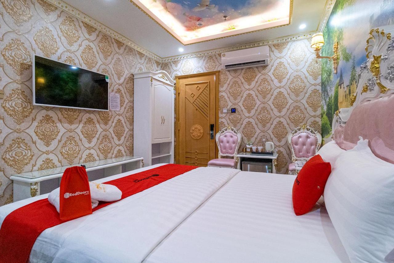 Reddoorz Premium @ Cao Thang Street Khách sạn 3*