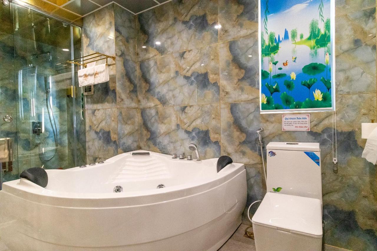 Reddoorz Premium @ Cao Thang Street Khách sạn