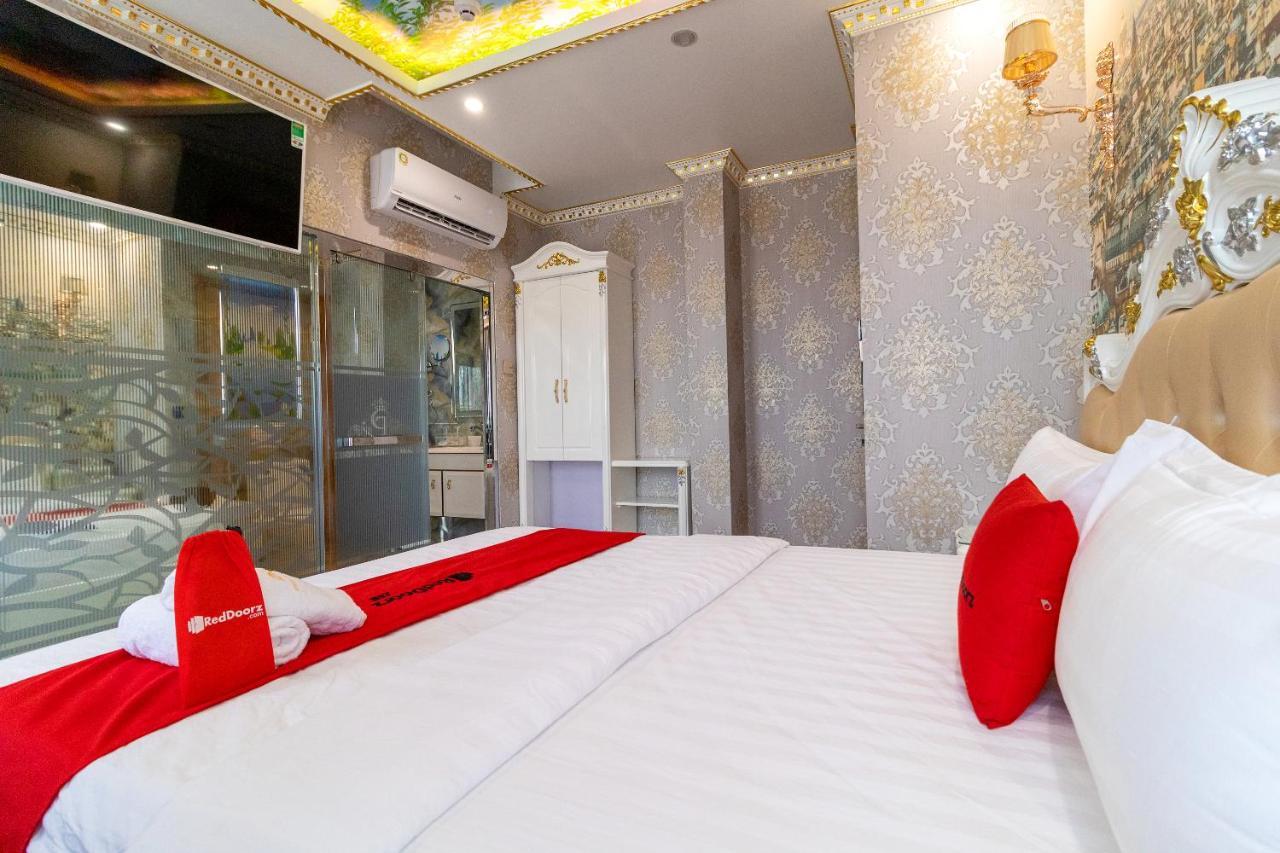 Reddoorz Premium @ Cao Thang Street Khách sạn 3*
