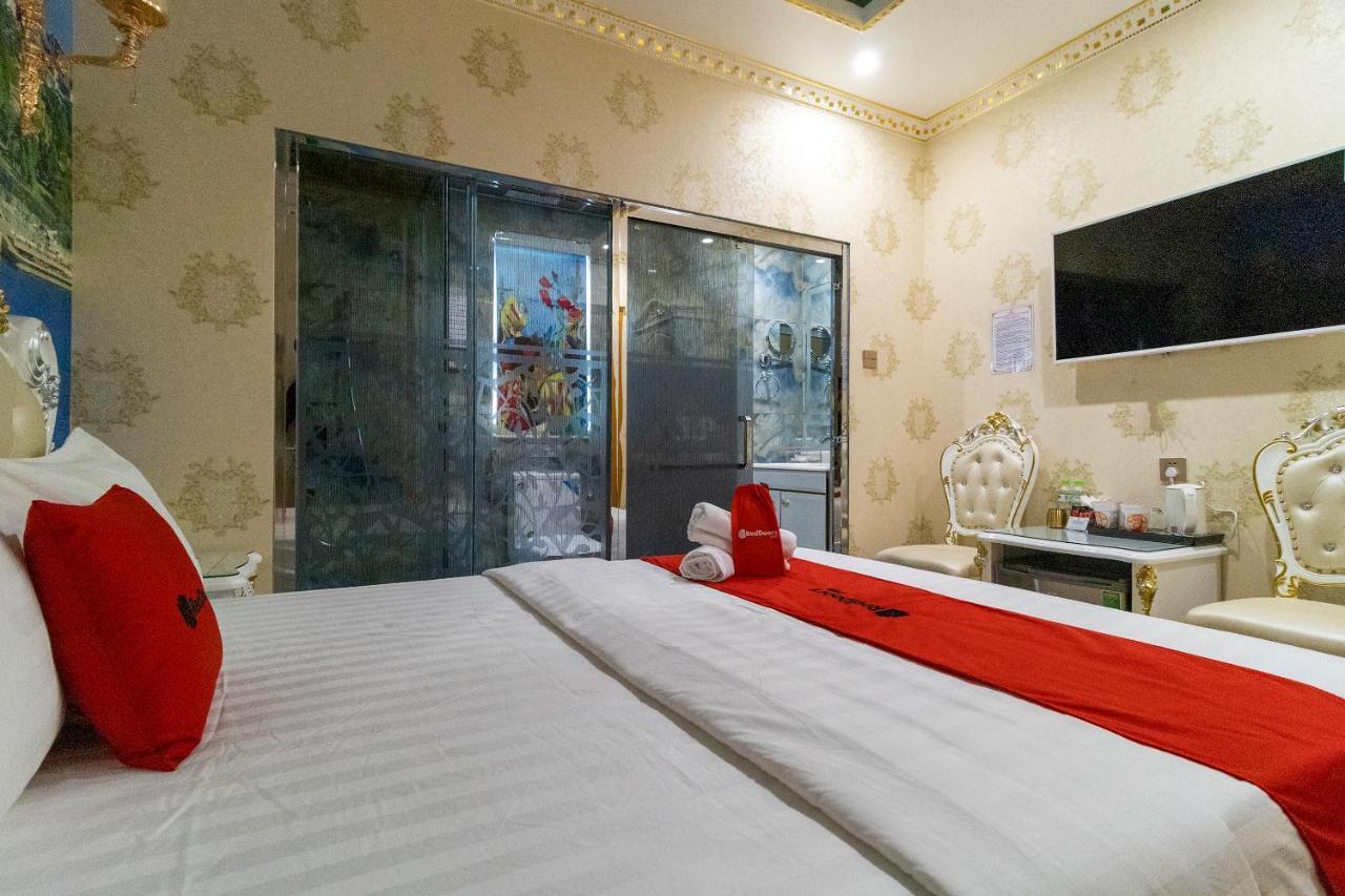 Reddoorz Premium @ Cao Thang Street Khách sạn 3*