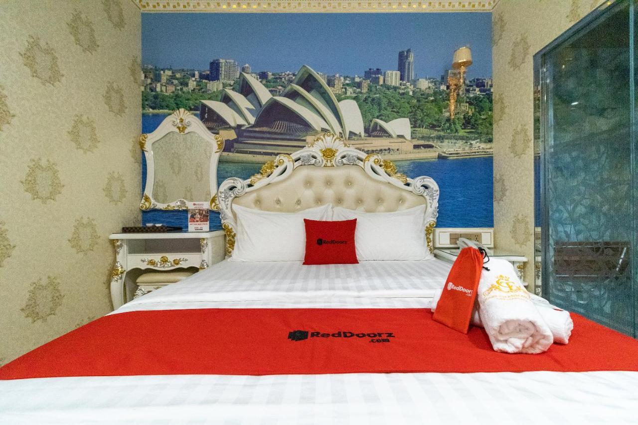Reddoorz Premium @ Cao Thang Street